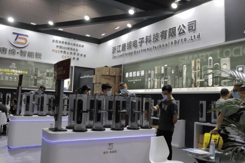 唐缔智能锁亮相广州建材展，带来智能家居极致体验
